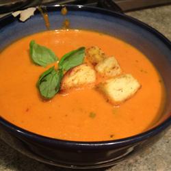 rich-creamy-tomato-basil-soup