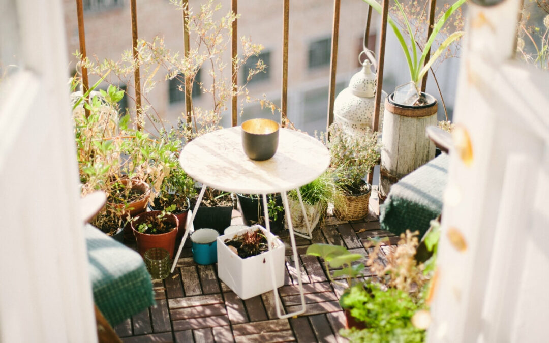 DIY Composter for apartment on balcony with urban vegetable garden